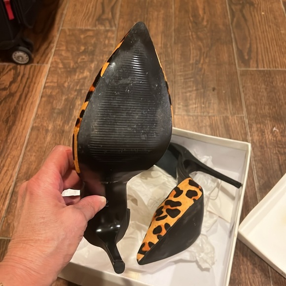 Steve Madden *Flshback* Pumps - Picture 5 of 7